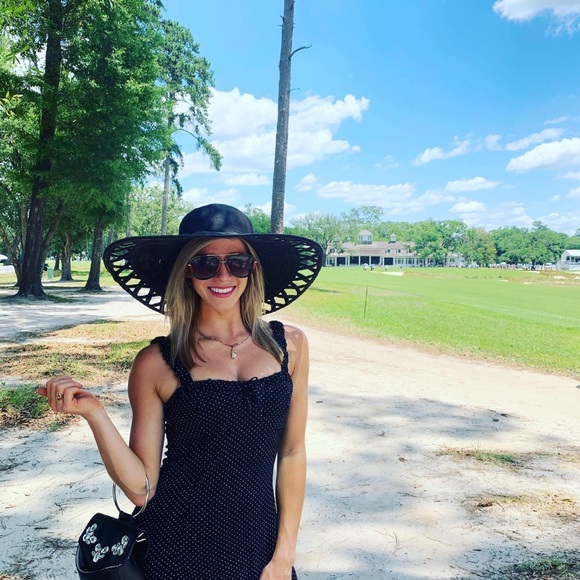 Meet your Posher, Rachel - Picture 3 of 3